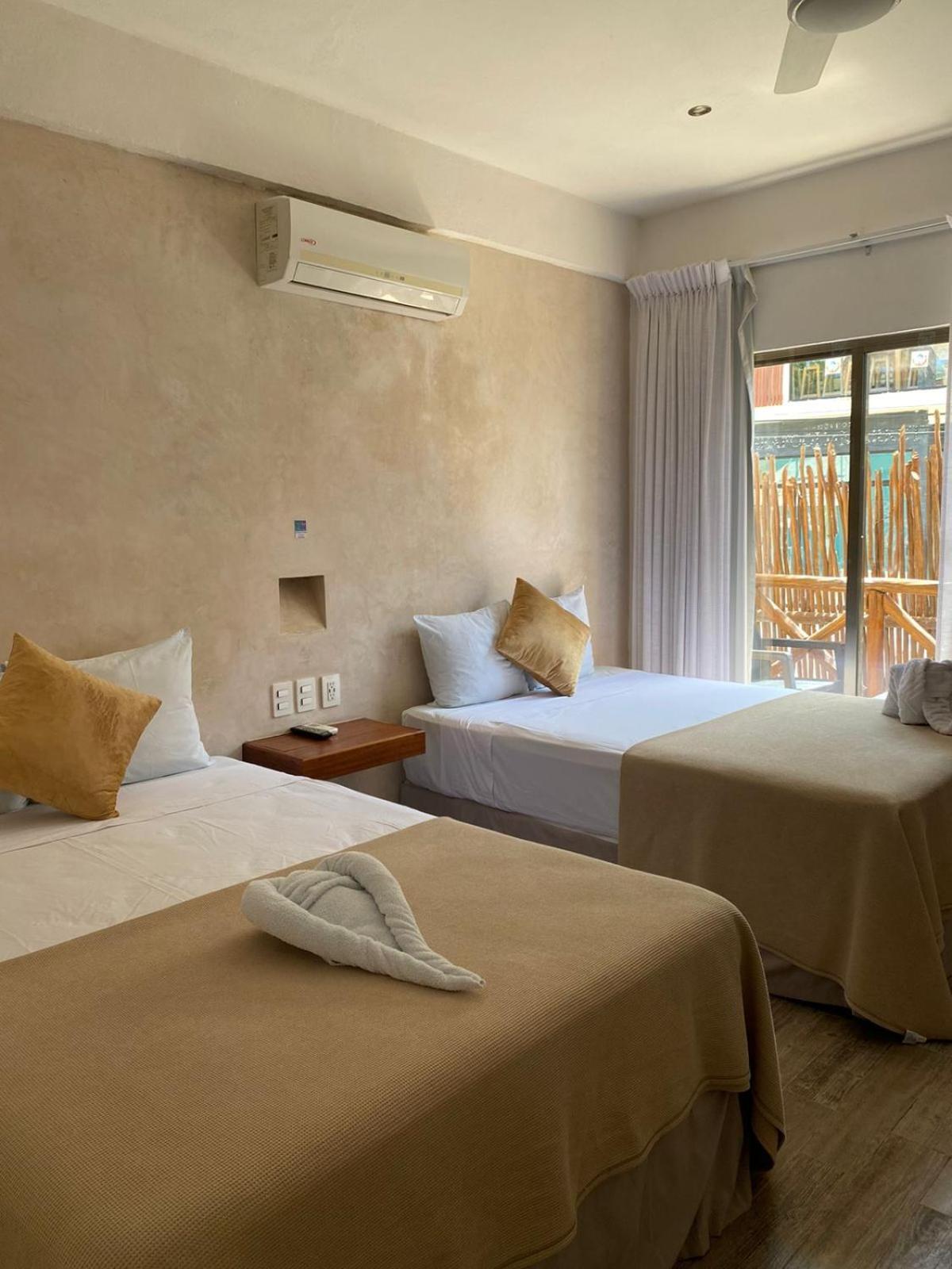Hotel Pelecanus Suites Holbox ภายนอก รูปภาพ