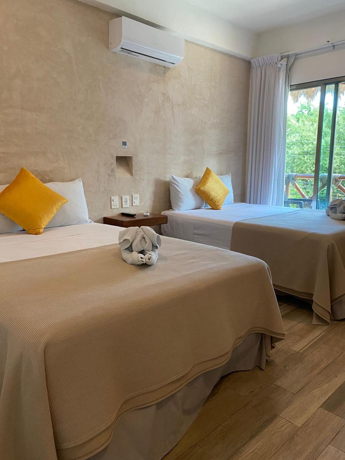 Hotel Pelecanus Suites Holbox ภายนอก รูปภาพ
