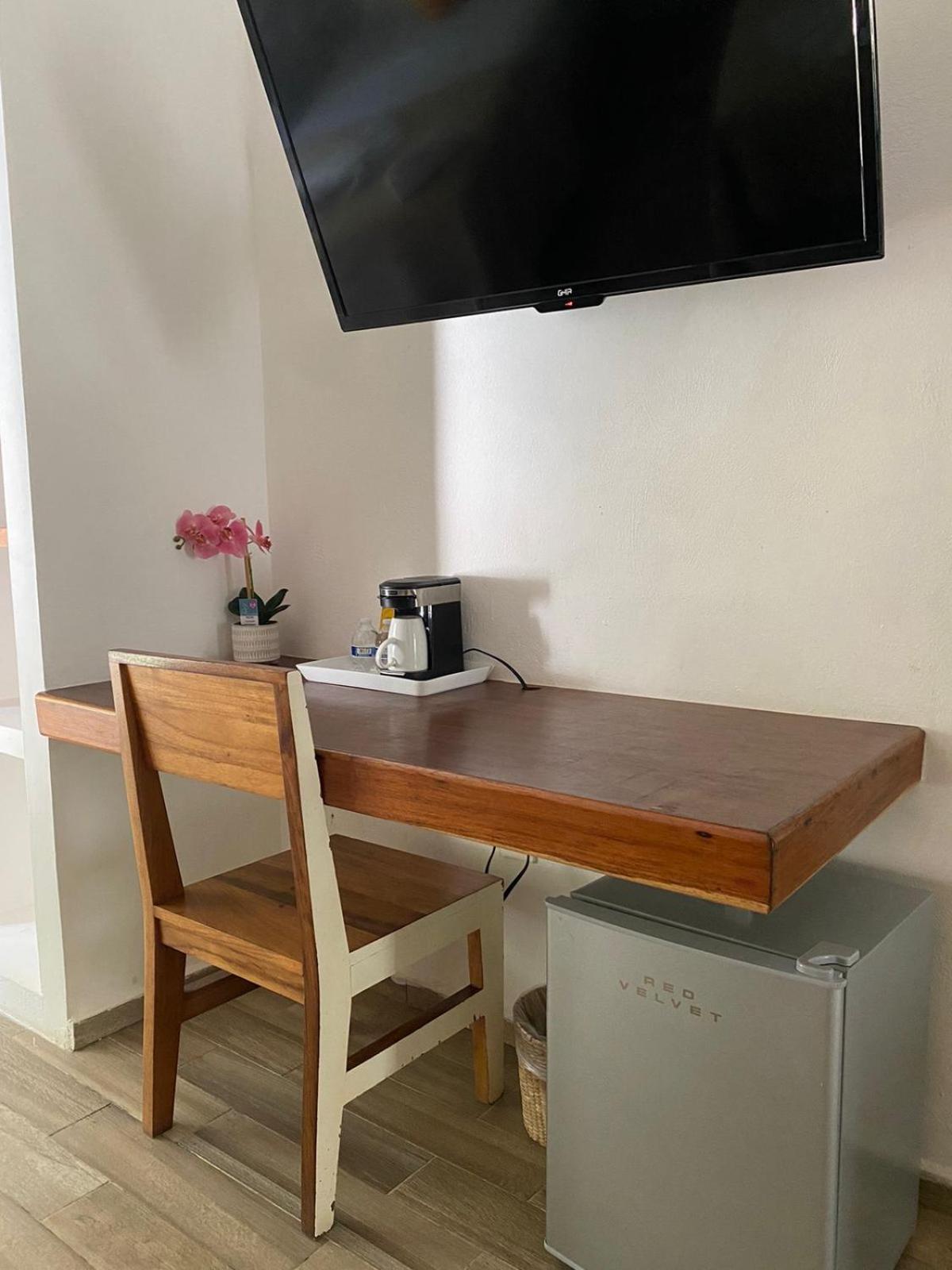 Hotel Pelecanus Suites Holbox ภายนอก รูปภาพ