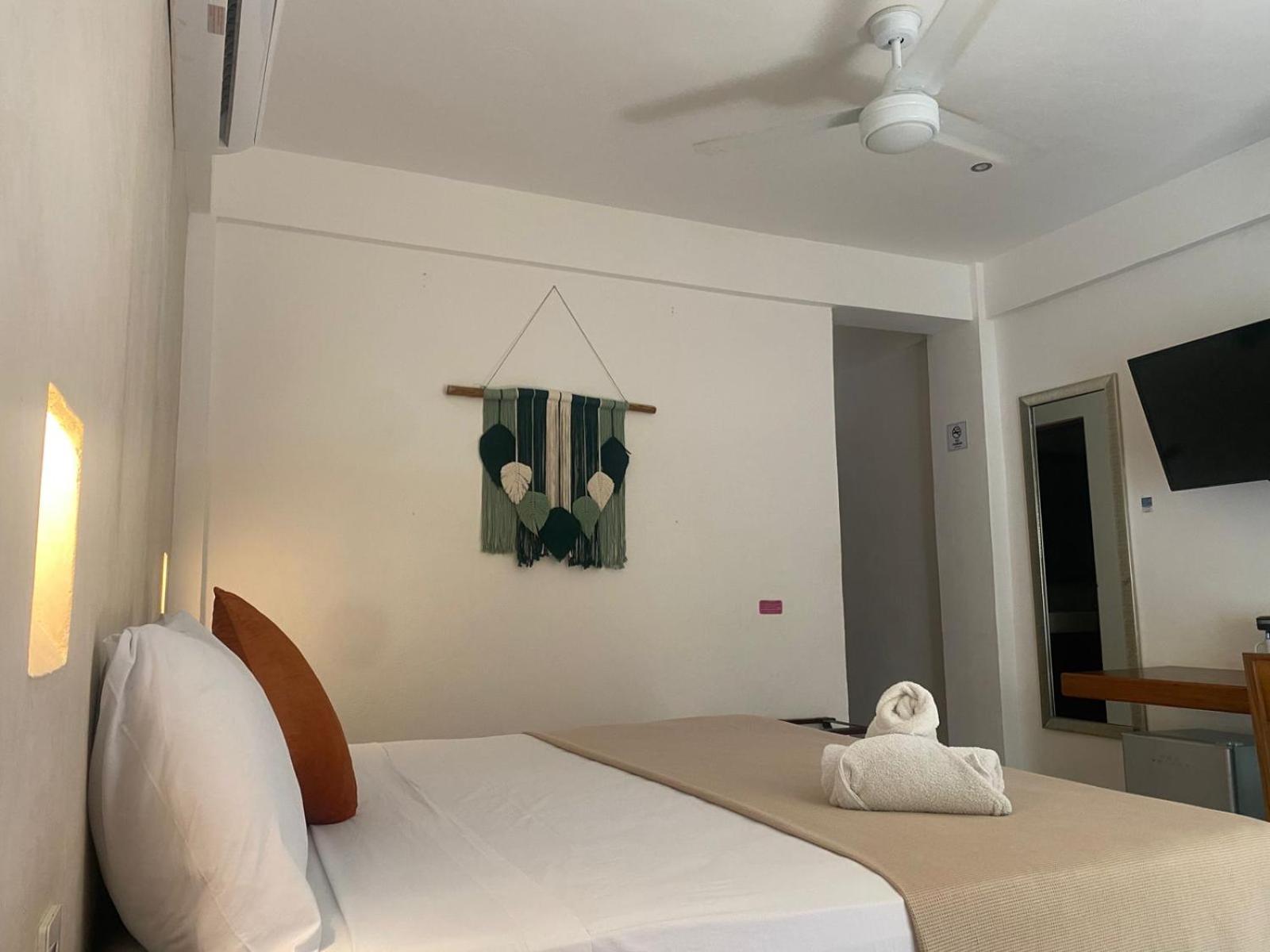 Hotel Pelecanus Suites Holbox ภายนอก รูปภาพ